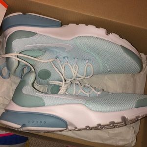 Women Nike Air Presto Fly